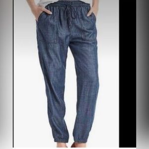 Gap Chambray Joggers